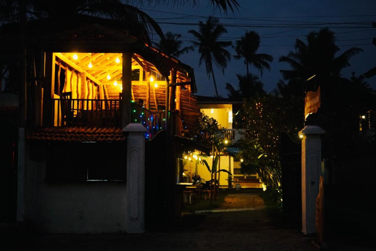 Soul Inn Ahangama Buitenkant foto