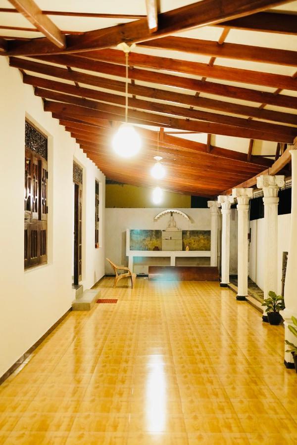 Soul Inn Ahangama Buitenkant foto